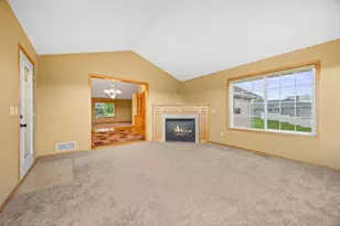1175 Dale St SW, Hutchinson, MN 55350 - Photo 12
