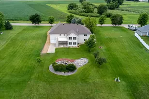 1175 Dale St SW, Hutchinson, MN 55350 - Photo 36