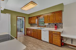 624 11th St SW, Willmar, MN 56201 - Photo 18