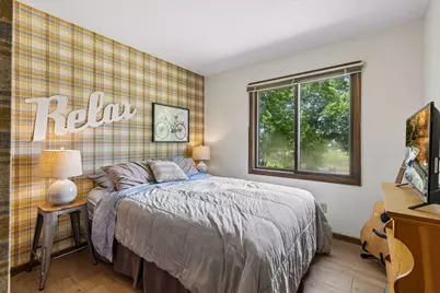 4316 Thornhill Lane, Vadnais Heights, MN 55127 - Photo 16