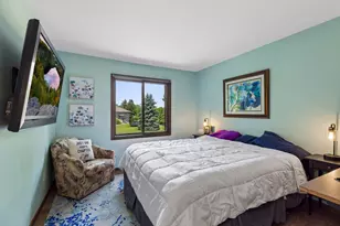 4316 Thornhill Ln, Vadnais Heights, MN 55127 - Photo 12