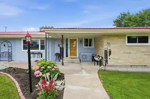 18139 Hopkins St, Whitehall, WI 54773 - Photo 4