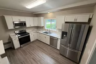 111 Markley Ave S, Thief River Falls, MN 56701 - Photo 2