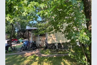 107 6th Street S #2, Virginia, MN 55792 - Photo 4