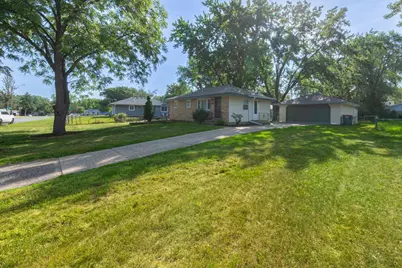 11157 Madison Street NE, Blaine, MN 55434 - Photo 4