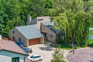 709 Sunrise Blvd, Redwood Falls, MN 56283 - Photo 8