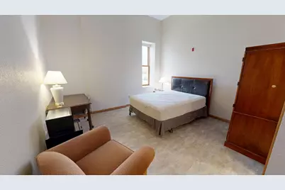 542 Benson Avenue SW #ensuite 212, Willmar, MN 56201 - Photo 2