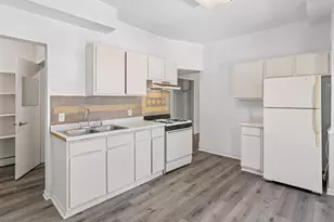 2121 13th Ave S, Minneapolis, MN 55404 - Photo 8