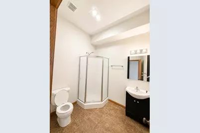 539 Pacific Avenue SW #student, Willmar, MN 56201 - Photo 6