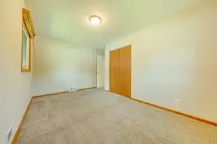 7840 Winsdale Street N, Golden Valley, MN 55427 - Photo 26