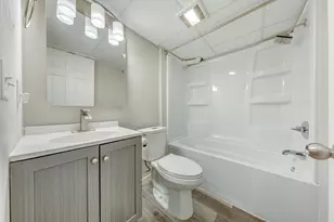 7840 Winsdale Street N, Golden Valley, MN 55427 - Photo 40