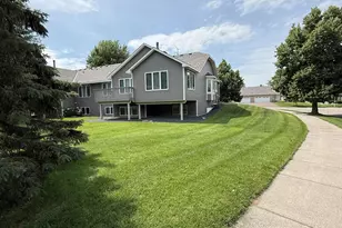 3028 Highpointe Curve, Roseville, MN 55113 - Photo 4