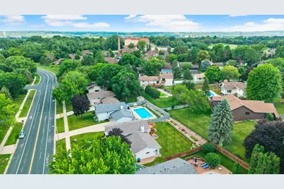 5213 Overlook Drive, Bloomington, MN 55437 - Photo 56