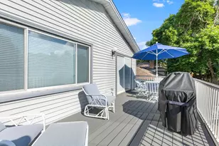 5213 Overlook Dr, Bloomington, MN 55437 - Photo 42