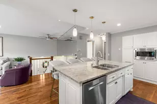 5213 Overlook Dr, Bloomington, MN 55437 - Photo 12