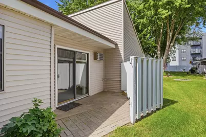 416 Sibley Avenue S #206, Litchfield, MN 55355 - Photo 4