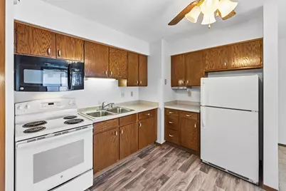 416 Sibley Avenue S #206, Litchfield, MN 55355 - Photo 8
