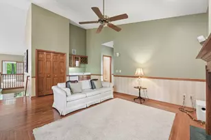 12783 Falcon Dr, Apple Valley, MN 55124 - Photo 8