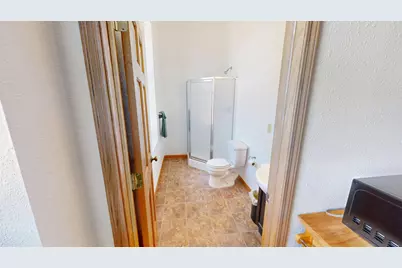542 Benson Avenue SW #208ensuite, Willmar, MN 56201 - Photo 4