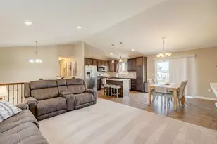 1004 Wyoming St, Roberts, WI 54023 - Photo 10