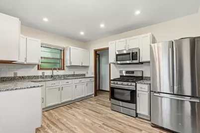71 Wyoming Street E, Saint Paul, MN 55107 - Photo 6