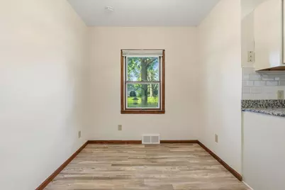 71 Wyoming Street E, Saint Paul, MN 55107 - Photo 10