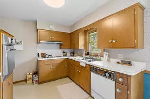 413 Whitegate Ln, Wayzata, MN 55391 - Photo 22
