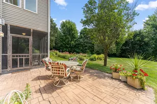 10035 Woodhill Blvd, Lakeville, MN 55044 - Photo 34