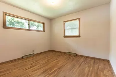 908 N 1st Avenue, Fergus Falls, MN 56537 - Photo 18