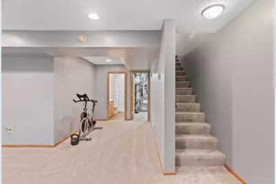 100 Primrose Court, Vadnais Heights, MN 55127 - Photo 28
