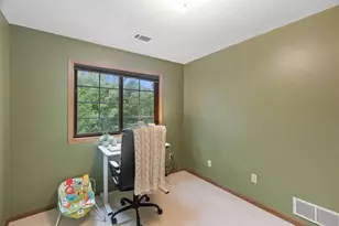 100 Primrose Ct, Vadnais Heights, MN 55127 - Photo 26