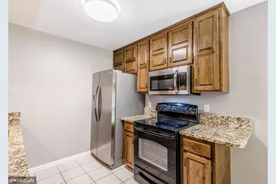 8824 N Maplebrook Court, Brooklyn Park, MN 55445 - Photo 8