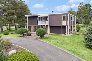 1676 Virginia Ave S, Saint Louis Park, MN 55426 - Photo 2