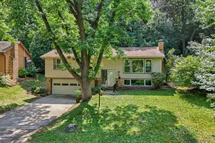 1644 Kilmer Ave, Saint Louis Park, MN 55426 - Photo 1