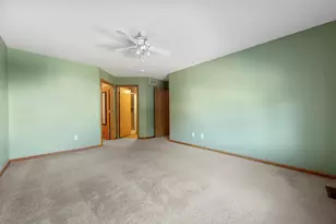 1320 S Trail Dr, Faribault, MN 55021 - Photo 10
