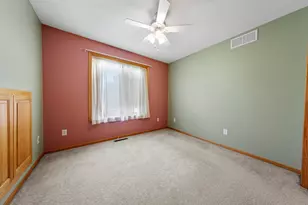 1320 S Trail Dr, Faribault, MN 55021 - Photo 16