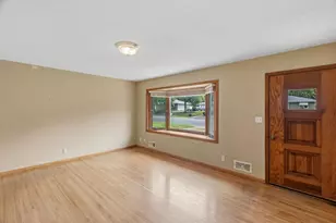 8508 Rich Ave S, Bloomington, MN 55437 - Photo 4
