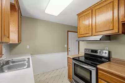 8508 Rich Avenue S, Bloomington, MN 55437 - Photo 8