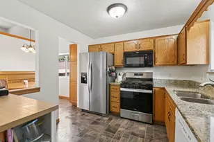 723 Sunwood Park Dr, Waite Park, MN 56387 - Photo 4