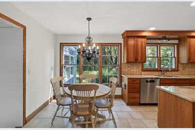8906 138th Street Court, Apple Valley, MN 55124 - Photo 12