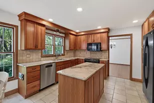 8906 138th Street Ct, Apple Valley, MN 55124 - Photo 14
