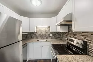 1413 Farrington St, Saint Paul, MN 55117 - Photo 8