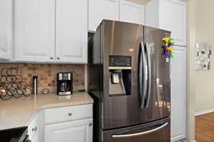 17549 70th Pl N, Maple Grove, MN 55311 - Photo 8