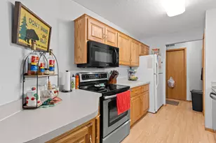 12284 Zealand Cir N, Champlin, MN 55316 - Photo 8