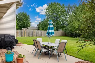 717 Heritage Ln, Belle Plaine, MN 56011 - Photo 20