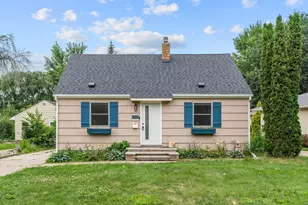 1081 St Paul Ave, Saint Paul, MN 55116 - Photo 1