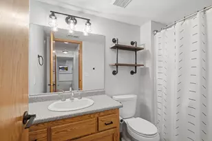 1222 Fallbrook Ln, Woodbury, MN 55125 - Photo 34