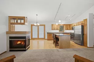 1222 Fallbrook Ln, Woodbury, MN 55125 - Photo 12