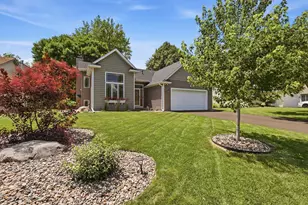 1222 Fallbrook Ln, Woodbury, MN 55125 - Photo 2