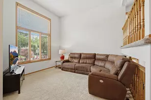 1222 Fallbrook Ln, Woodbury, MN 55125 - Photo 6